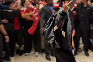 郵報：阿瑪?shù)略隈R來西亞遭遇嚴重辱罵，因此才對鏡頭豎中指