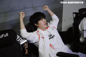 Kanavi生涯六次入選最佳陣容一陣 追平TheShy并列歷史第二