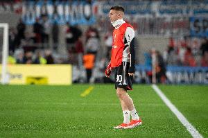 TA：皇馬將和巴黎爭奪馬斯坦托諾，如果球員離隊更傾向于加盟皇馬