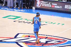 亞歷山大總決生涯前兩戰(zhàn)合砍72分 創(chuàng)NBA歷史紀錄！