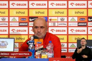 波蘭主帥：萊萬(wàn)說(shuō)他想放棄隊(duì)長(zhǎng)我說(shuō)決定不能他做，電話告知很正常