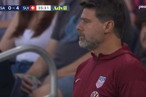 慘案！美國半場36分鐘被瑞士吊錘0-4，波切蒂諾場邊凌亂不知所措