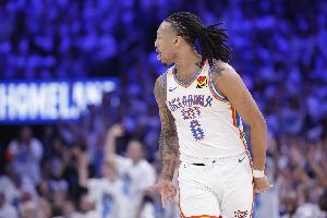 卡魯索：杰林威有與生俱來(lái)發(fā)聲能力 關(guān)鍵時(shí)刻挺身而出為隊(duì)友發(fā)聲