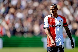 又從荷甲搬人？荷媒：滕哈赫的勒沃庫森關(guān)注費(fèi)耶諾德前鋒派修