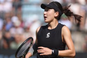 加油！WTA500柏林站決賽：王欣瑜1-1扳平萬卓索娃，進(jìn)入決勝盤