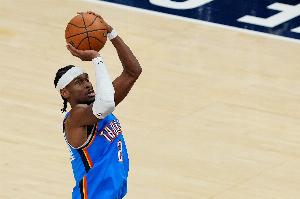 亞歷山大贏下常規(guī)賽+總決賽MVP 上個(gè)做到的控衛(wèi)是87年魔術(shù)師