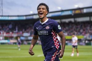 荷媒：勒沃庫森也有意蒂爾曼，埃因霍溫堅持解約條款只對拜仁有效