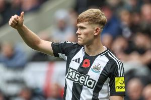 霍爾：錯(cuò)過聯(lián)賽杯決賽去做手術(shù)是值得的，我對(duì)未來有更大期望