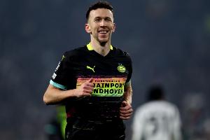 羅馬諾：佩里西奇即將與埃因霍溫續(xù)約兩年，巴薩正主攻尼科