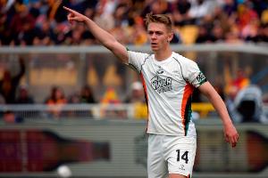 迪馬：博洛尼亞有意前尤文中場卡維利亞，黃潛&埃因霍溫也感興趣