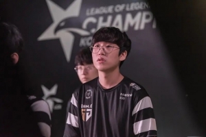 Ruler：當游戲陷入劣勢時，Chovy會果斷進行判斷