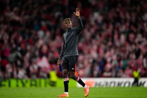 記者：尼科前往巴薩一事陷入僵局，很多事情與紙面上看起來(lái)不同