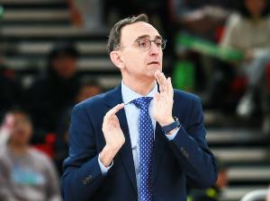 媒體人：烏戈與遼籃續(xù)約進展順利 將加盟騎士夏聯(lián)教練組