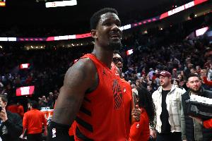 王猛：艾頓并非最適合東契奇的中鋒 沒法飛起來吃餅&喜歡背身