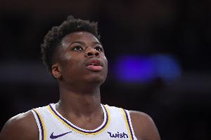 冠軍前鋒！字母弟科斯塔斯即將簽約希臘豪門(mén)球隊(duì)奧林匹亞科斯