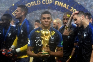 FIFA：姆巴佩、恩佐、登貝萊等巴黎三人有機會成為“雙世界冠軍”