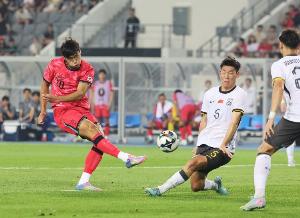 韓國(guó)前鋒：沒(méi)能進(jìn)球確實(shí)遺憾 比賽沒(méi)有特別困難之處