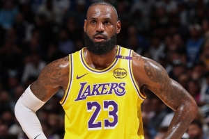 詹姆斯下家賠率：湖人第1&騎士第2 獨(dú)行俠勇士緊隨其后