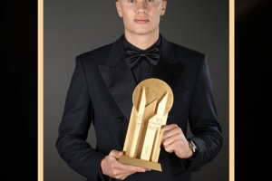 金球獎(jiǎng)官方向哈蘭德送祝福：2023年蓋德-穆勒獎(jiǎng)獲得者，生日快樂(lè)