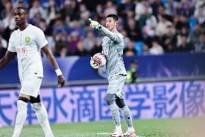 媒體人：侯森在互射點(diǎn)球時(shí)的能力太讓人放心 英博&西海岸雖敗猶榮