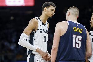 名主持人玩文班排名2選1：負約基奇&AD 勝恩比德&申京&唐斯