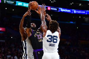 斯瑪特：還沒和詹姆斯交流過&他是大忙人 希望某個時間能取得聯(lián)系