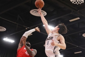 76人隊(duì)記：盡量少拿楊瀚森和約基奇對(duì)比 后者是頂級(jí)的預(yù)判型球員