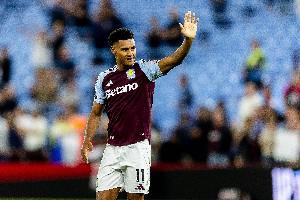 維拉標(biāo)價(jià)6000萬鎊！名記：曼聯(lián)在談沃特金斯，若降價(jià)考慮推進(jìn)交易