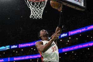 2比4不敵尼克斯！活塞高管：如果艾維上賽季沒傷 我們能過(guò)首輪