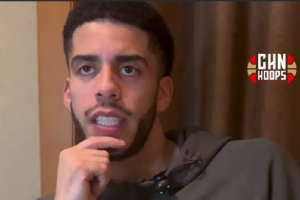 寧波外援霍華德：在中國客場比賽有人拿照片簽名 我會(huì)全簽