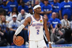 甜瓜：中投怎么會是糟糕的投籃選擇呢？這可是最有效的手段之一