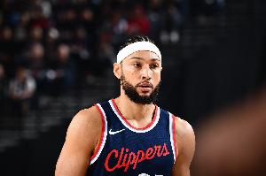 博彩網(wǎng)站列西蒙斯下家賠率：綠軍+185居首 火箭+600排第五