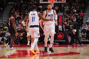 歐文：親眼看到東契奇在訓練中對位某位球員時3分鐘拿24分