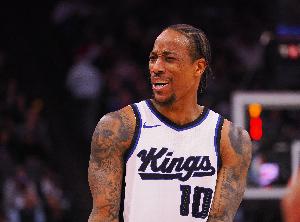 國王主持人：球隊(duì)與德羅贊已達(dá)成協(xié)定 若得到庫明加便將他送走