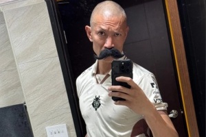 獵奇！GAM分享老板TK女裝照片：說到做到，TK哥兌現(xiàn)承諾