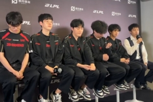 JDG賽后群訪 廠長(zhǎng)：我們需要做出很大的改變 大家做好心理準(zhǔn)備