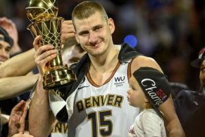 節(jié)目效果炸裂！NBA奪冠的約基奇VS賽馬奪冠的約基奇