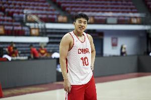 體壇周報(bào)：王俊杰不僅是即戰(zhàn)力 更是未來(lái)扛起男籃鋒線(xiàn)大旗的基石