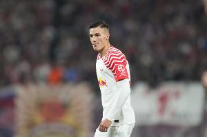 記者：塞斯科團(tuán)隊(duì)傾向于曼聯(lián)，財(cái)務(wù)原因紐卡更占領(lǐng)先位置