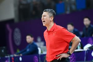 媒體人：就熱身賽表現(xiàn)出來的東西 中國男籃打亞洲杯真有點不太夠