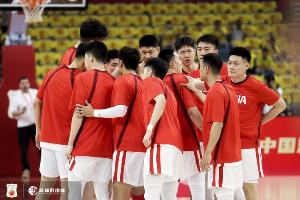 直播吧：中國男籃明日啟程前往吉達 預(yù)計帶14人前往