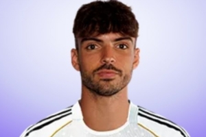 皇馬官網(wǎng)更新球員信息：22歲中衛(wèi)勞爾-阿森西奧由35號改穿17號