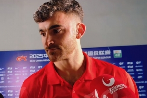 古爾芬克爾：選擇射門是想提高決策能力，傷病挺嚴重感覺不太好