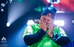 三屆EVO冠軍！街霸“豬皇”獲其祖國官方重大表彰