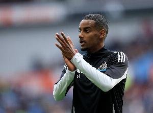 紐卡跟隊(duì)：之前說(shuō)伊薩克不會(huì)被賣(mài)是我錯(cuò)了，但當(dāng)時(shí)這是確鑿的信息