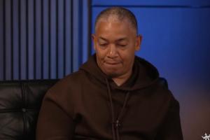 盧：我最喜愛(ài)看的NBA球員是愛(ài)德華茲、塔圖姆、庫(kù)里、歐文