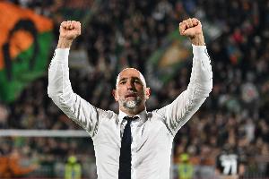 圖多爾：科莫利說(shuō)弗拉霍維奇留隊(duì)&我很高興 卡盧盧能勝任右邊翼衛(wèi)