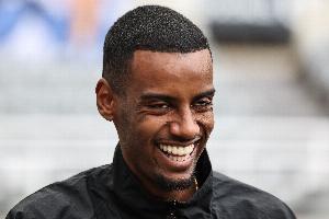 記者：利物浦1.25億英鎊固定轉(zhuǎn)會(huì)費(fèi)報(bào)價(jià)伊薩克，沒(méi)有任何獎(jiǎng)金條款