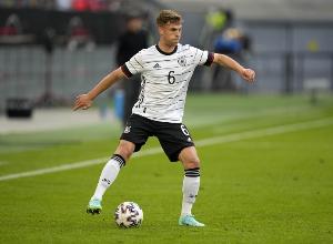 不踢右后衛(wèi)！德媒：納帥決定將基米希調(diào)回中場(chǎng)，加強(qiáng)德國(guó)隊(duì)控制力