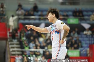 蘇群：CBA的工資&交易制度看似模仿NBA 實(shí)則有很多可以利用之處